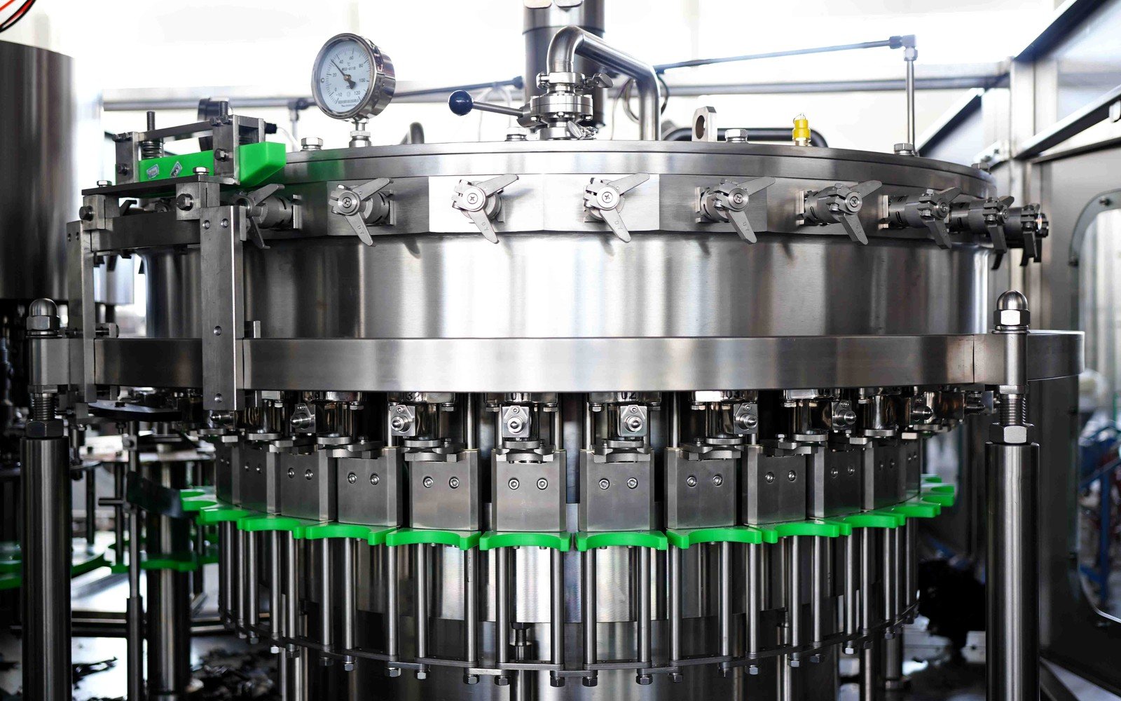 Glass Bottle Filling Machine Glass Bottle Filling Machine